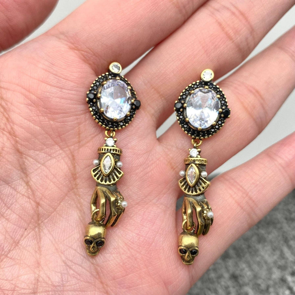 The Skull In Hand Vintage Gothic Charm CZ Post Earrings - GT